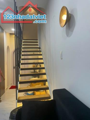 Bán nhà 56m², 2 tầng, 3PN, 3WC, Q.9, 4.69  tỷ, sổ hồng - 1