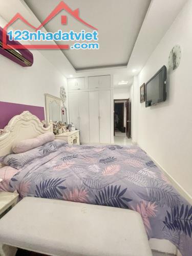 MẶT TIỀN P4 QUẬN 8 - NGAY CHỢ PHẠM THẾ HIỆN - NHÀ 3 TẦNG BTCT 52M2 NỞ HẬU - 7 TỶ HƠN - 4