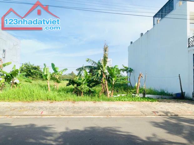 Bán gấp đất mặt tiền Bàu Mạc 20 gần Biển - (Sạch - Đẹp) - Đối diện Công Viên - 1