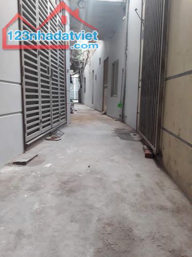 SIÊU PHẨM NHÀ CẤP 4  DT 40M2 LÔ GÓC – TÂY MỖ – GẦN KHU ĐÔ THỊ – Ở NGAY KHÔNG PHẢI SỬA
