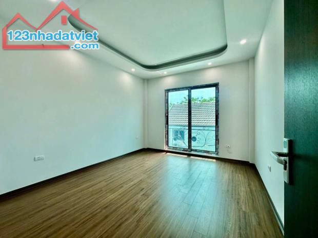 💥 SIÊU PHẨM NGAY PHỐ PHỤNG CHÂU - 40m2 - OTO VÒNG QUANH. CÁCH LÊ VĂN LƯƠNG 700m 🚗 - 2