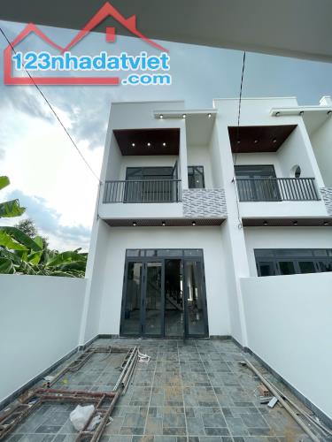 NHÀ MỘT TRỆT MỘT LẦU 5x25 VỪA HOÀN THIỆN