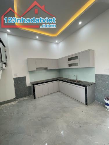 NHÀ MỘT TRỆT MỘT LẦU 5x25 VỪA HOÀN THIỆN - 2