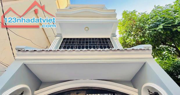 Nhà  3 tầng BTCT, Lê Quang Định, Q Bình Thạnh, 63m2,  7.5 tỷ TL