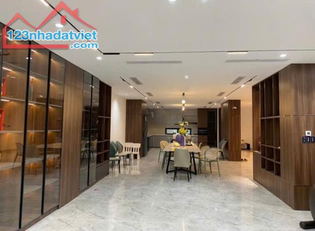 Cho thuê nhà 3 tầng 700m2 VCN Phước Long-Nha Trang cực đẹp - 1