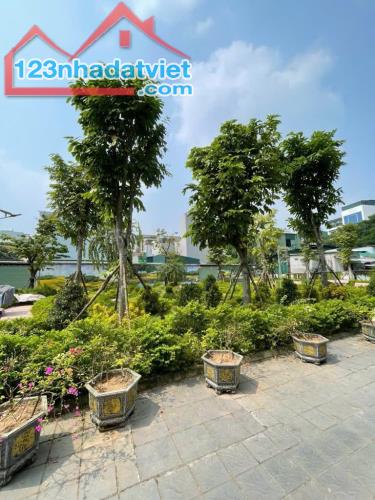 BÁN NHÀ PHỐ TRẠM - Ô TÔ VÀO NHÀ - 50M2 HƠN 9 TỶ - 4