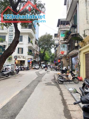 Mặt phố Trần Quốc Toản - Biệt thự sân vườn - Vỉa hè - Kinh doanh - Sổ đỏ chính chủ. - 2