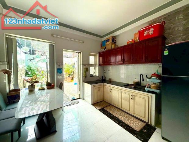 NHÀ ĐẸP BÁN - HXH 5M - GẦN QUANG TRUNG & ST EMART2 - DT 72M² - 4 TẦNG CHỈ 6.X TỶ - 3