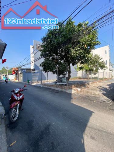 Bán Lô Đất 2 Mặt Tiền (Ngang 8M x 23M) hẻm đối diện KDC Phúc Hiếu, Gần Siêu Thị AEON MAll - 1