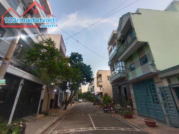 Bán gấp lô đất đẹp HT02 – Q12-84M2-NHỈNH 4 TỶ