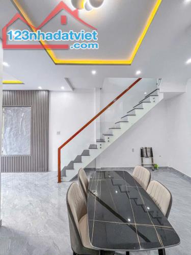 NHÀ VỪA HOÀN THIỆN CÓ THỂ VÀO Ở LIỀN - 2