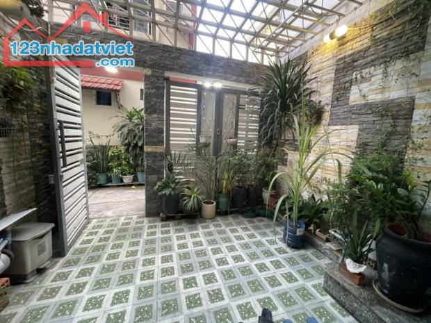 **Nhà biệt thự Tân Hải** phường 13, quận Tân Bình; (5x17) nhỉnh 13 tỷ