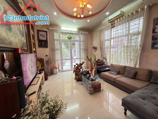 LÔ GÓC VIP - Ô TÔ TRÁNH  - VỈA HÈ - KINH DOANH - VẠN PHÚC HÀ ĐÔNG. 60M - MT 16M. - 5