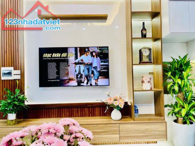 Bán nhà phố Định Công Thượng - Nhà đẹp - Mới tinh - Sống sướng - Nhỉnh 5 tỷ - 3