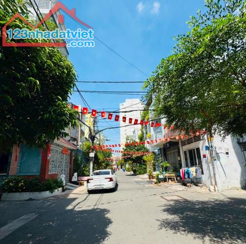 BÁN NHÀ MẶT TIỀN CƯ XÁ PHÚ LÂM B – DIỆN TÍCH LỚN – ĐƯỜNG 8M – 4 TẦNG - 113M2 CHỈ 14.5 TỶ