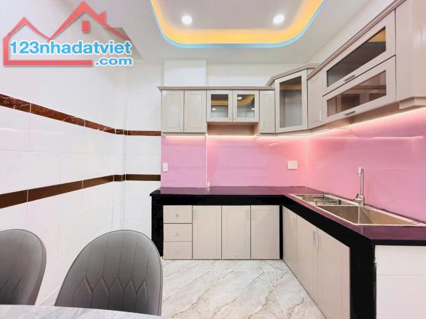 7.5❌12M, BÁN NHÀ 2 TẦNG, MT DƯƠNG QUẢNG HÀM, P5 GV, NHỈNH 9 TỶ - 4