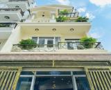 Đi nước ngoài định cư bán gấp nhà ở đường Trường Chinh, phường 14, quận Tân Bình, giá 2 tỷ