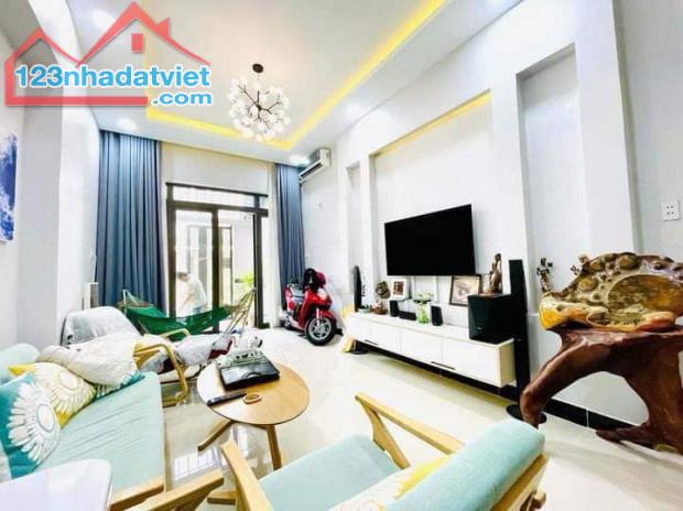 NHÀ HOA HẬU - KHU VIP - TRUNG TÂM Q8 - 50M2 VUÔNG VẮN - 6.6 TỶ K TL - 2