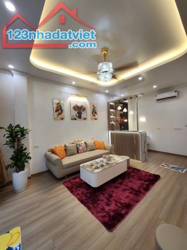 Siêu phẩm Thái Hà, ô tô vào nhà, mới koong, full nội thất, 3 bước ra phố, 2 thoáng - 4