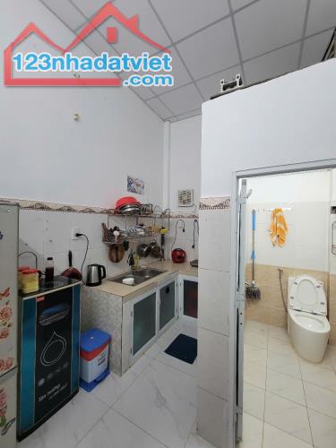 + 👉 SỐC SIÊU PHẨM CẦN BÁN GẤP BÁN NHÀ Đ BÌNH THÀNH BHHB BÌNH TÂN 4*14M C4 NHỈNH 3Đ - 3