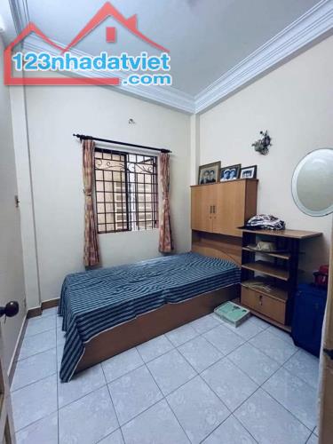 Chủ cần ra gấp nhà Đặng Văn Ngữ,  Phường 14,Phú nhuận,50m2,9.4 tỷ, - 2