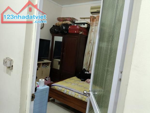 Bán gấp nhà C4 200m2, mặt tiền 10m Xuân Đỉnh ô tô tránh, gần Đại Sứ Quán Hàn Quốc giá 3,tỷ - 2
