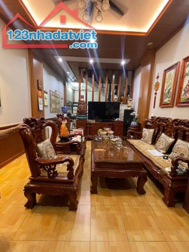 Nhà Bạch Mai, 46M, mt 4M, gi.á 10,2 tỷ, ra phố 20m, th.ông Thanh Nhàn, Minh Khai.