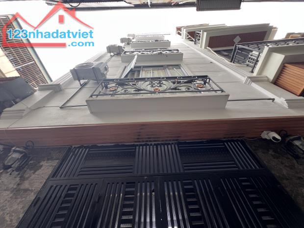 Bán căn nhà 6 tầng dòng tiền tốt tại phường Trương Định, Hoàng Mai