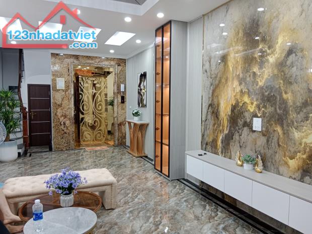 Nhà Đẹp, Thang Máy Võ Thị Sáu, Hai Bà Trưng 40m, 7 tầng, mt 4m, giá 17.8 tỷ. - 2