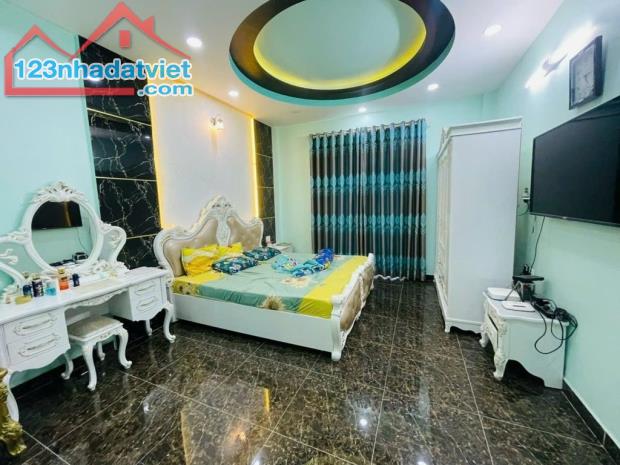 BÁN NHÀ KHU TÊN LỬA - AEON BÌNH TÂN - GIÁP BÀ HOM Q6 - 5 TẦNG - HẺM XE HƠI - NHỈNH 6 TỈ - 3