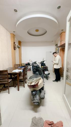 ĐÀO TẤN- BA ĐÌNH- DÂN XÂY- NGÕ THÔNG- HƠN 30 M RA MẶT PHỐ. KHU VỰC ÍT NGƯỜI BÁN - 1