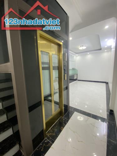 BÁN NHÀ ÂU CƠ - 53M - 5 TẦNG - THANG MÁY - 15 TỶ - 4
