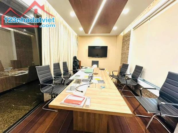 Cần bán nhà mặt đường lớn Yên Xá, Tân Triều, Lô góc 176m2, 5 Tầng - 1