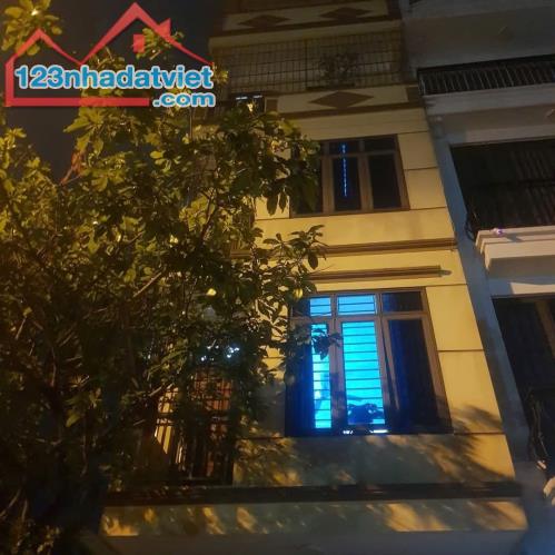 CĂN NÀY MÀ THỨ HAI  - THÌ KHÔNG AI CÓ CĂN THỨ NHẤT - NGUYỄN TRÃI  THANH XUÂN - THIẾT KẾ HI - 1
