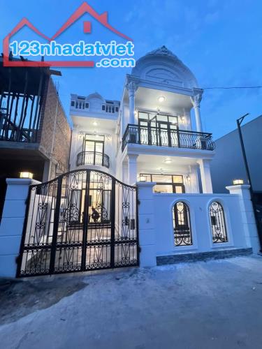 👉Chính thức mở bán biệt thự Kiệt 82 Quảng Tế căn nhà 2 tầng kiến trúc Tân Cổ Điển