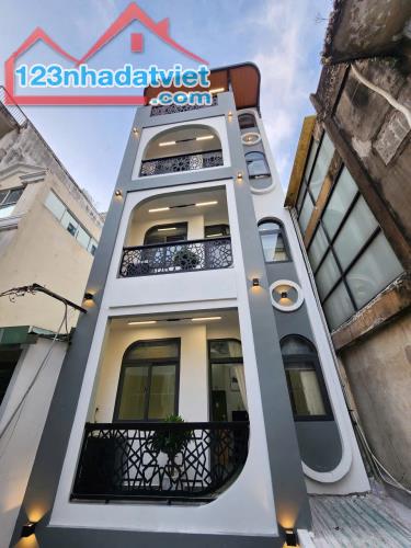 Bán tòa nhà CHDV Lê Thánh Tôn 84m2 – Giá 25,9 Tỷ tl. - 1