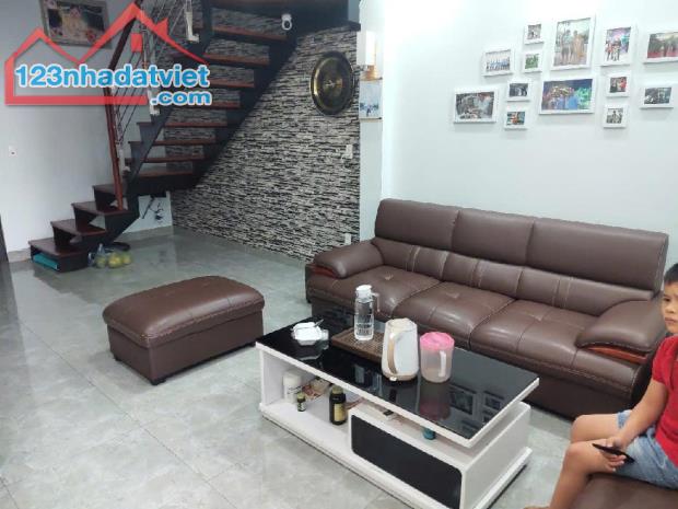 Siêu hót ,siêu vip ,siêu hàng hiệu .của phố tô hiệu , của khu nhà ở thương mại. Chỉ duy nh - 1