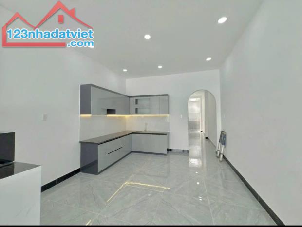 🏠 BÁN GẤP NHÀ CẤP 4 – CHỈ 400TR NHẬN NHÀ Ở NGAY 📍 Giá chỉ: 1 TỶ 350 | SỔ HỒNG RIÊNG - 2