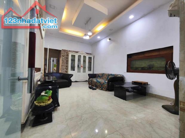 CHO THUÊ NHÀ NGUYÊN CĂN PHỐ KIM MÃ, BA ĐÌNH, 56M2, 4 TẦNG, SẴN NỘI THẤT, NGÕ THOÁNG