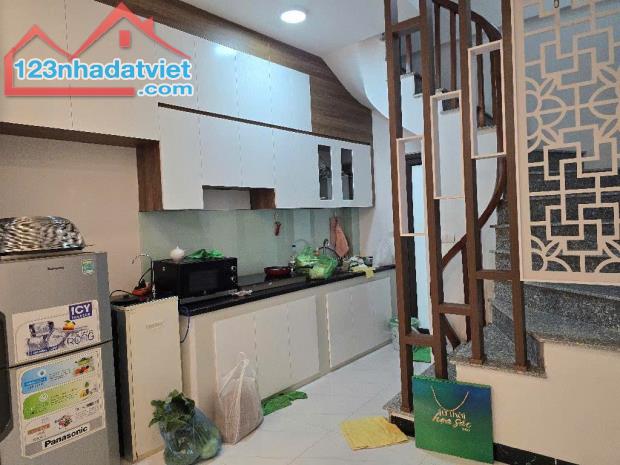 Nhà phố Âu Cơ cần bán, ngõ 2 SH tránh, 36m2, 6,8 tỷ - 2