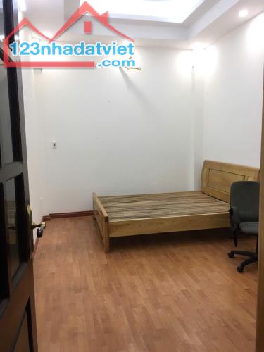 Bán nhà phân lô Lê Trọng Tấn, Q.Thanh Xuân 45m 3 tầng, mặt tiền 4,9m, giá 11 tỷ
