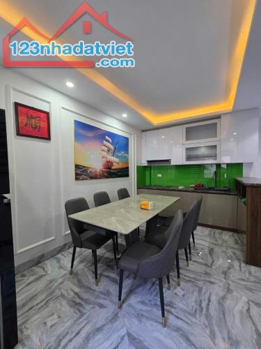 Nhà Đội Cấn 5 tầng 42m2 - Gần phố - Trung tâm quận Ba Đình - Vô cùng tiện ích 9,5 tỷ - 2