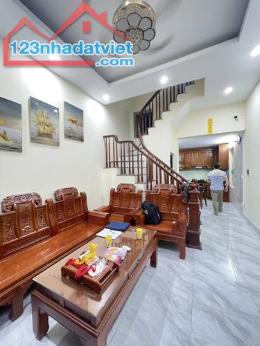 CHỈ HƠN 8 TỶ CÓ NHÀ 3 TẦNG SIÊU ĐẸP TẠI CỔ NHUẾ- BẮC TỪ LIÊM- HN - 4