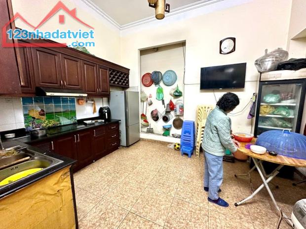 Bán nhà phố Tôn Đức Thắng, Đống Đa, ô tô vào nhà, tiện KD, 5 tầng 68m2 giá 19 tỷ - 3