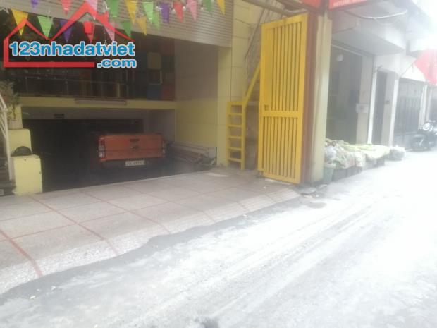 Bán nhà phố Tôn Đức Thắng, Đống Đa, ô tô vào nhà, tiện KD, 5 tầng 68m2 giá 19 tỷ - 4