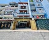 Bán gấp nhà ở đường Phan Đăng Lưu, phường 7, quận Phú Nhuận, giá 2 tỷ 650 triệu.