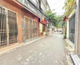 Trần Quốc Hoàn, DT 45M2x6T, MT 4M, giá 21.5 tỷ  NHÀ LÔ GÓC - PHÂN LÔ Ô TÔ - NGÕ THÔNG