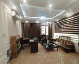 Siêu hiếm DT 123m2 Ngay trung tâm Cầu Giấy- Mặt Phố - Ô Tô 24.5T