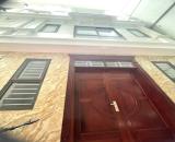 Bán nhà Lê Văn Hiến, 34m2, phân lô, ô tô, nội thất chủ tặng,  nhỉnh 5tỷ.