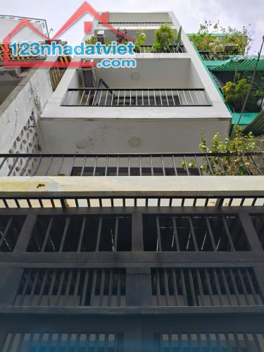 QUẬN 1 PHƯỜNG TÂN ĐỊNH - BÁN NHÀ XINH 5 TẦNG, HẺM Ô TÔ 4M THÔNG, NGAY KHU BÀN CỜ TRẦN KHẮC - 3